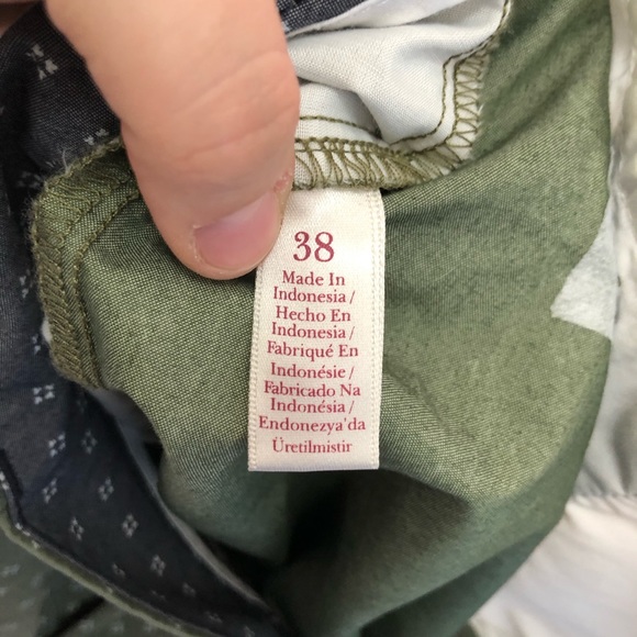 🌟Penguin green bermuda shorts - Picture 2 of 4